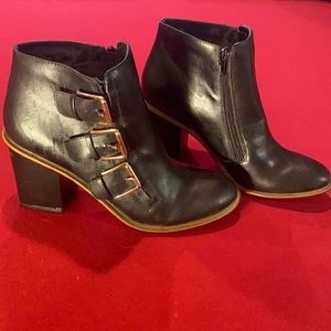 Restricted Boots with Heels